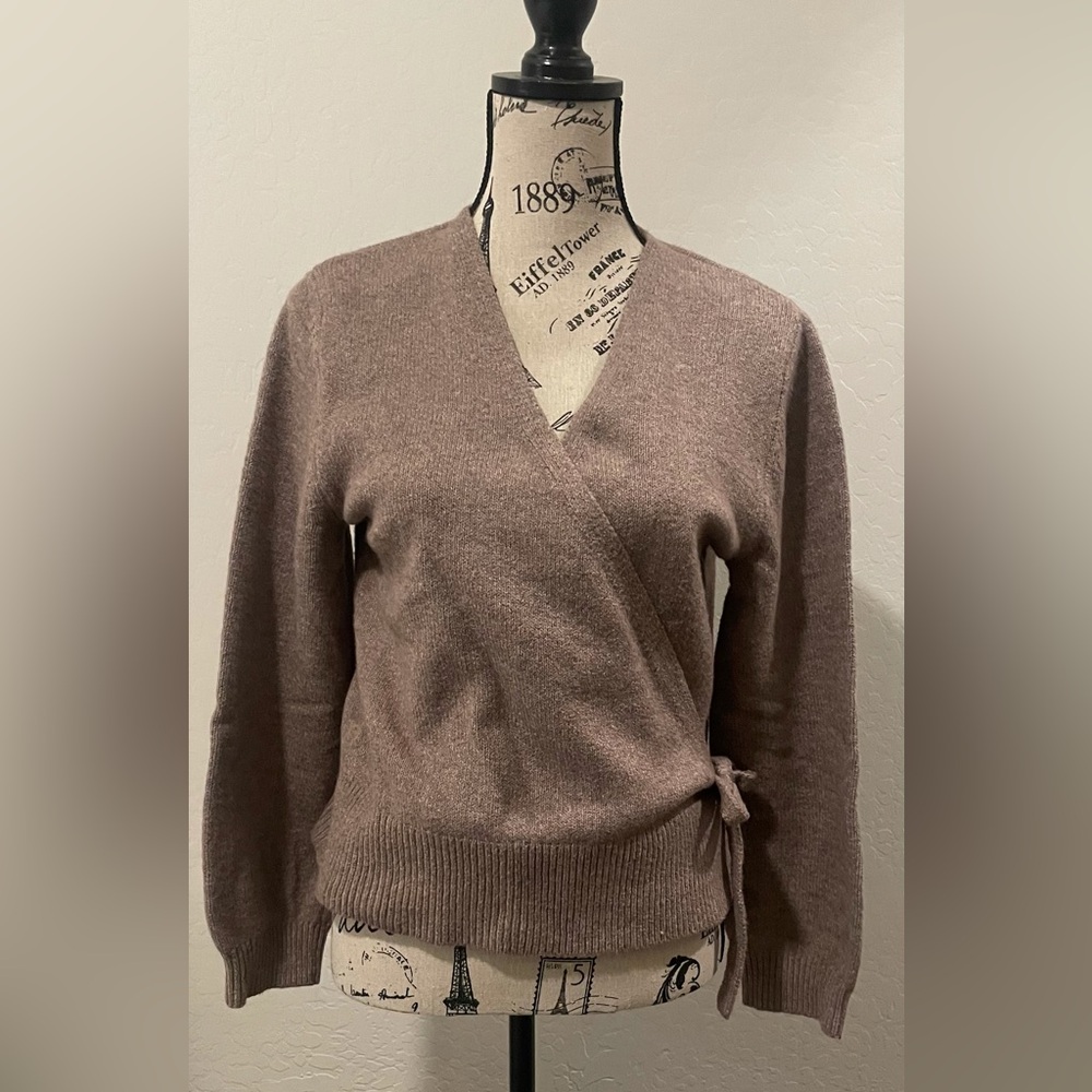 Old Navy Sweater